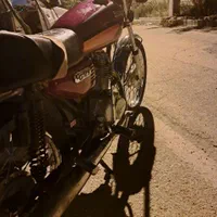 موتور 125 سالم قرمز