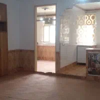 فروش طبقه اول از یک ساختمان شخصی ۳ طبقه  ۷۰متری