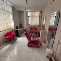 اجاره میز ناخن وصندلی ارایشگری|خدمات آرایشگری و زیبایی|اسلام‌شهر, مطهری|دیوار