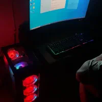 کامپیوتر گیمینگ|رایانه رومیزی|شاهینشهر, شهرک گلدیس|دیوار