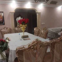 مبلمان سلطنتی طلایی پایه گلدون با نهار خوری ۸ نفره