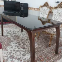 صندلی و میز غذاخوری در حد نو