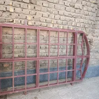 پنجره آهنی