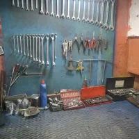به یک مکانیک ماهر نیازمندیم