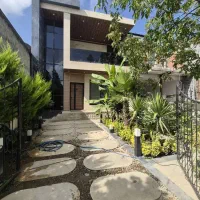 200متری ویلا دوبلکس3خواب