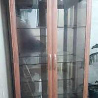 ویترین شیشه ای