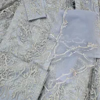 لباس لری