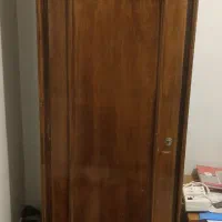 کمد قدیمی چوبی