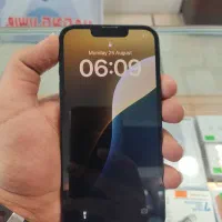 اپل iPhone 13 با حافظهٔ ۱۲۸ گیگابایت
