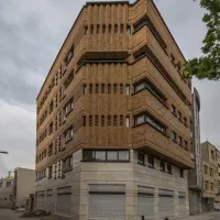 فروش یک باب ملک تجاری دولت اباد