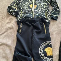 تعدادی لباس ۷تا ۱۱سال  دخترانه و پسرانه خارجی