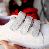 حراج کفش اسپورت و عروسکی ۲۰۰و ۴۵۰ و ۱۵۰|کیف، کفش، کمربند|بندر گناوه, |دیوار