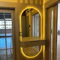 آینه قدی و میز آرایش