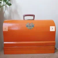 در چرخ خیاطی