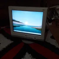 مانیتور LG ۱۷ اینچ صفحه تخت
