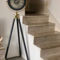 ساعت دیواری