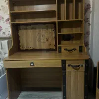 میز تحریر همراه با کتابخانه آپادانا قهوه‌ای