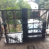 میز تلویزیون در حد نو