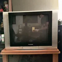 2عددتلویزیون پاراسونک  قدیمی بادستگاه گیرنده