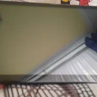 مانیتور کاملا سالم