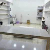 دکور و قفسه مغازه