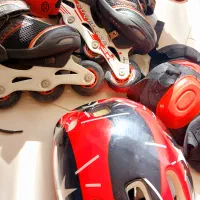 کفش اسکیت|دوچرخه، اسکیت، اسکوتر|کرج, کوی زنبق|دیوار