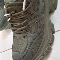 کتونی|کیف، کفش، کمربند|شاهرود, |دیوار