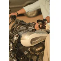 بندا راک سفید|موتورسیکلت|رشت, سعدی (تختی)|دیوار