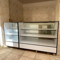 ویترین چرخ دار
