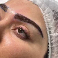کاشت ابرو به روش میکرو کاشت بدون جراحی