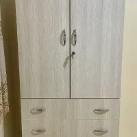 کمد لباس رگال دار و ۴ تا کشو