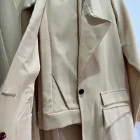 کت و شلوار|لباس|چالوس, |دیوار