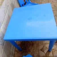 صندلی و میز