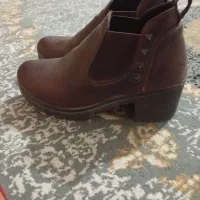 کفش|کیف، کفش، کمربند|سمنان, |دیوار