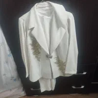 لباس مجلسی|لباس|رباط‌کریم, رباط‌کریم|دیوار