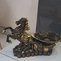 میوه خوری اسب بارنگ ورق طلا