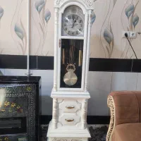 ساعت سفید|ساعت دیواری و تزئینی|شیراز, کوشک میدان|دیوار