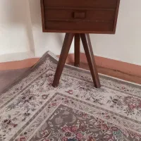 میزتلفن کاملا سالم