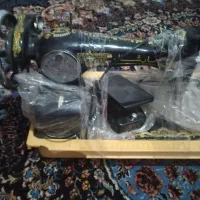 چرخ خیاطی مارشال قدیمی و گهواره نوزاد کاملا نو نو|چرخ خیاطی و ریسندگی|الیگودرز, |دیوار