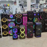 همکار خانم فروشنده حسابدار