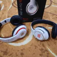 دو عدد هدفون JBL و bits در حد نو