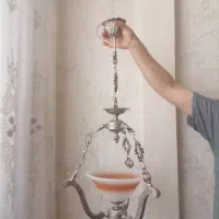 یک عدد آکواریوم ودوعدد لوستر تک شاخه درحد نو