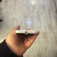 آیفون ۱۶ نرمال ۱۲۸ سفید باتری ۱۰۰ شرکتی ۹ بارشارژ|موبایل|تهران, عباس‌آباد|دیوار