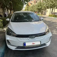 ام وی ام آریزو ۵ برقی