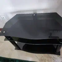 میز تلویزیون شیشه ای / استند شیشه ای