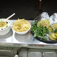 همکار آقا یا خانم ۱۸ الی ۳۰ساله برای شیفت شب