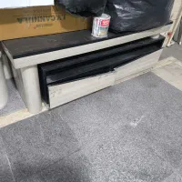 میز تلویزیون در حد نو