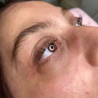 آموزش لیفت و لمینت مژه و ابرو