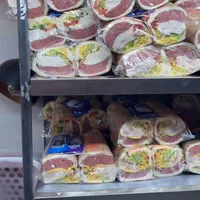 خاص ترین ساندویچ سرد و آماده شروع قیمت از ۶۸ هزار|خوردنی و آشامیدنی|دورود, |دیوار