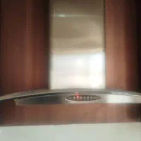 یک عدد هود مدل کند